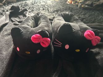 Hello Kitty Slippers (One size fits all) New