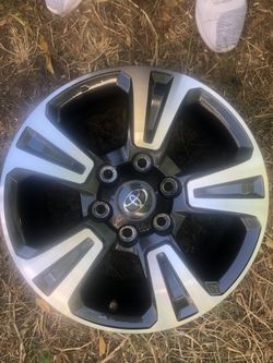 6 HOLES TOYOTA RIMS OEM STOCK SIZE 17 THEY FIT TACOMA SEQUOIA TUNDRA LEXUS GX 460 - GX 470 GREAT CONDITION ALMOST NEW