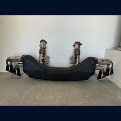 C8 Corvette OEM upgrade performers exhaust With Black Tips