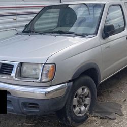 Nissan Frontier Truck