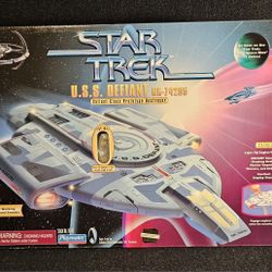 Vintage Playmates 1997 Star Trek DS9 USS Defiant Destroyer 