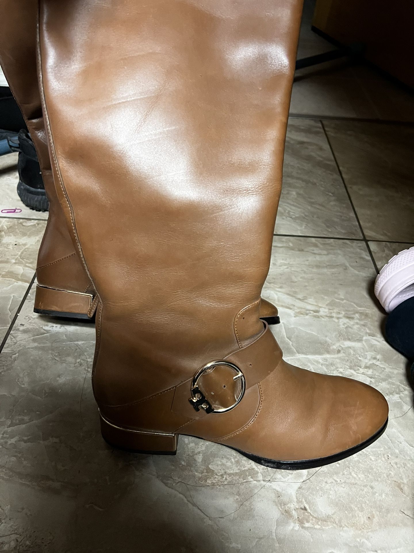 Tory Burch Shoes Tory Burch Sofia Riding