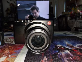 Not working!!Leica D-LUX (Typ 109) 12.8MP Compact Black Digital Camera 3.1x Optical Zoom