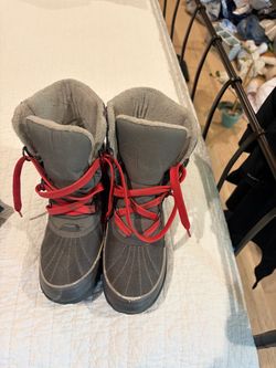 Sorel women’s boots size 6 cute