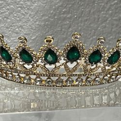CROWN