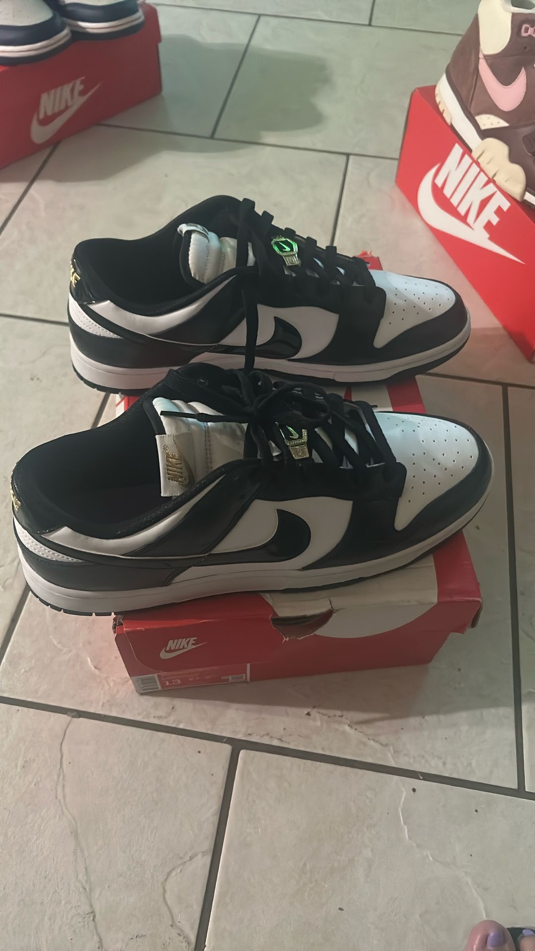 Tennis Shoes Nike /Jordan