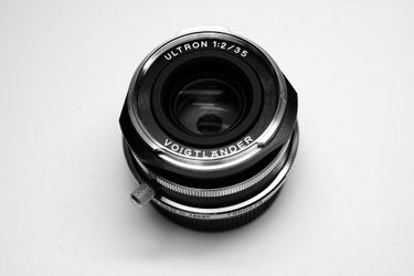 Leica M mount Voigtlander ULTRON Vintage Line 35mm F2 Aspherical Type I w/ hood