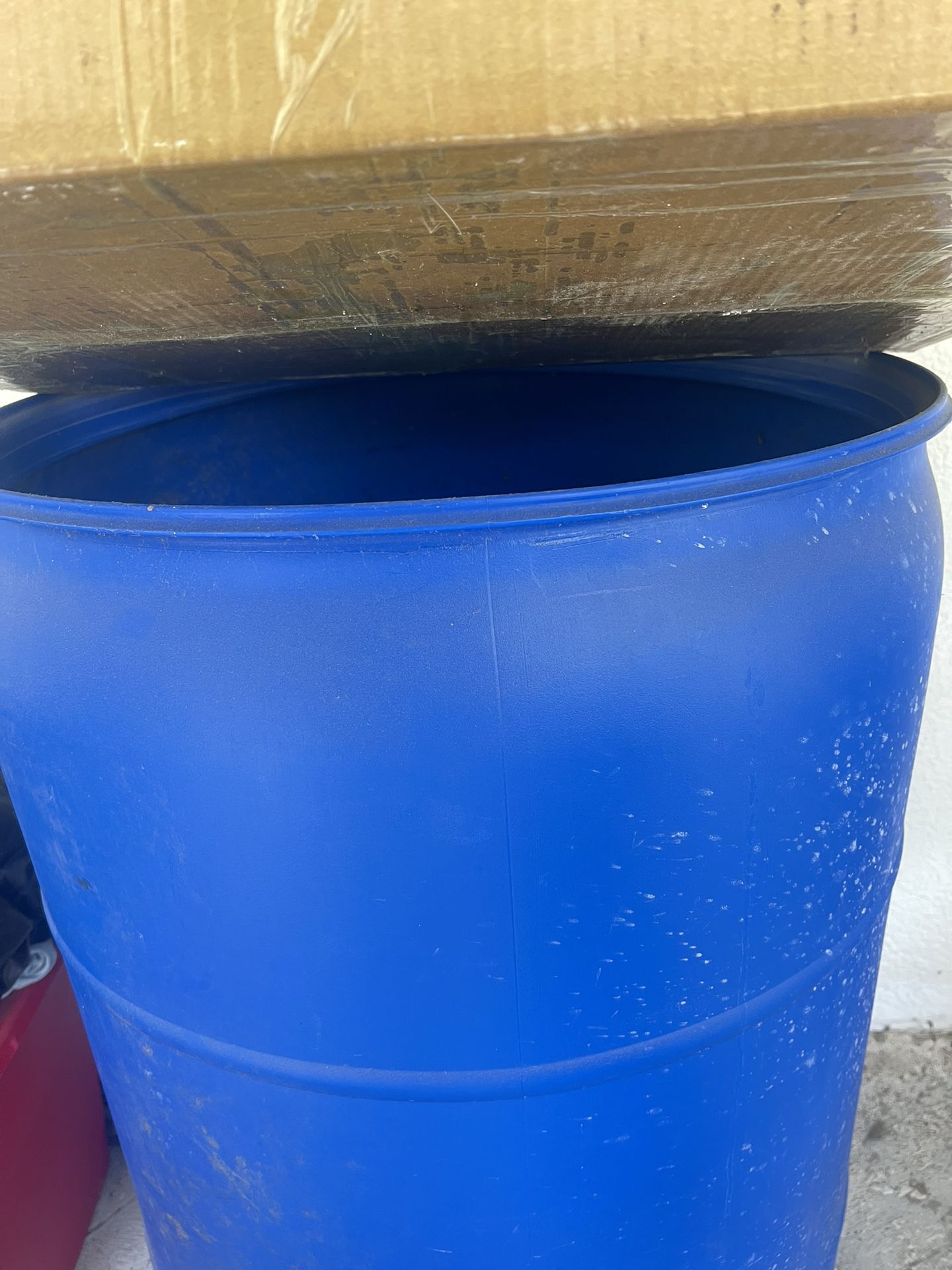50 gallon large water bucket