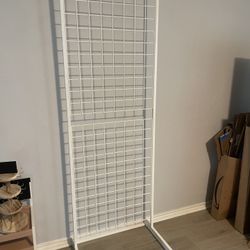 6’x2” Shiny White Gridwall Display Rack (offset base)