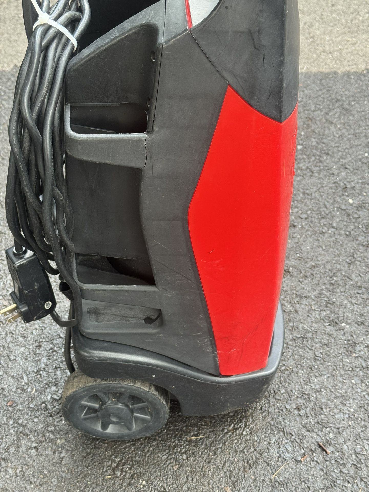 Husky Electric Power Washer 1750