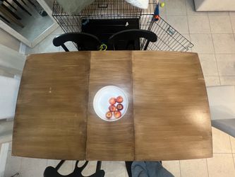 Dinning Room set (Wood table and chairs)