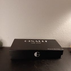 NEW IN BOX Ginalli Milano black series curling iron. 