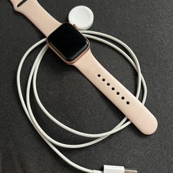 Apple Watch Series 6 40mm Gold Aluminum Case with Pink Sand Sport Band - Regulari