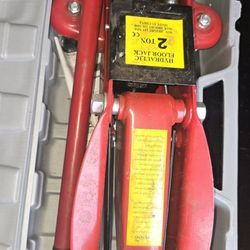 2-Ton Hydraulic Floor Jack