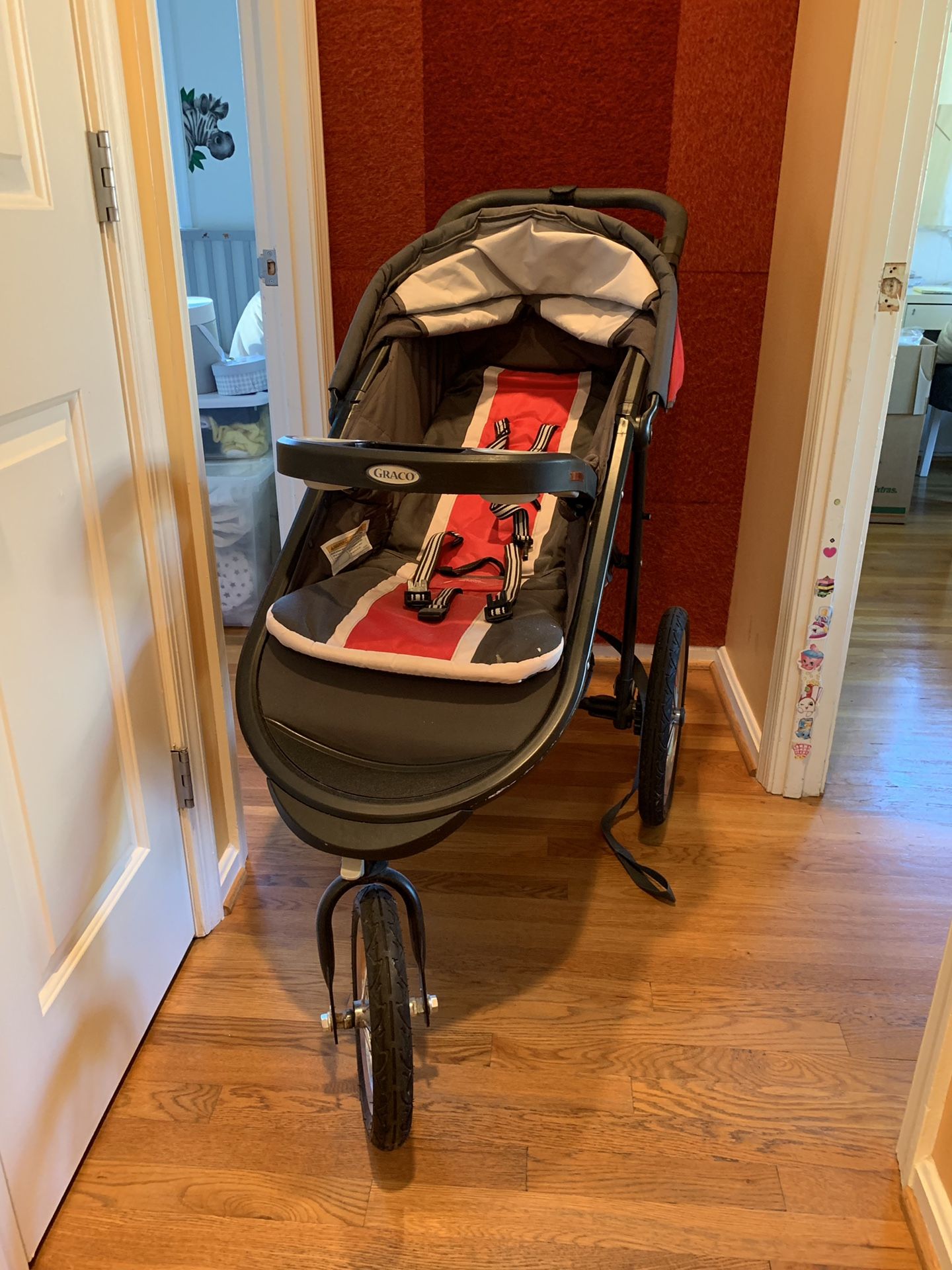 Graco running stroller with car seat