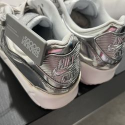 Silver AirMax 