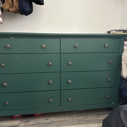 Dresser -  8 Drawer 