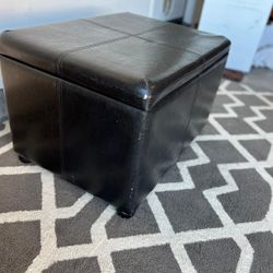 Storage Ottoman - Leather 