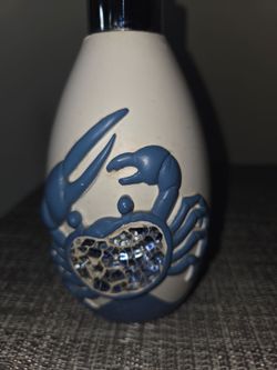 Soap dispenser Blue Crab design