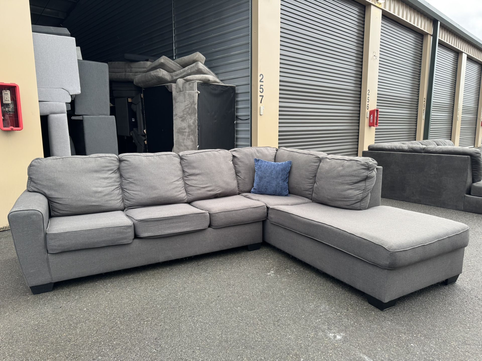 Sectional Couch 
