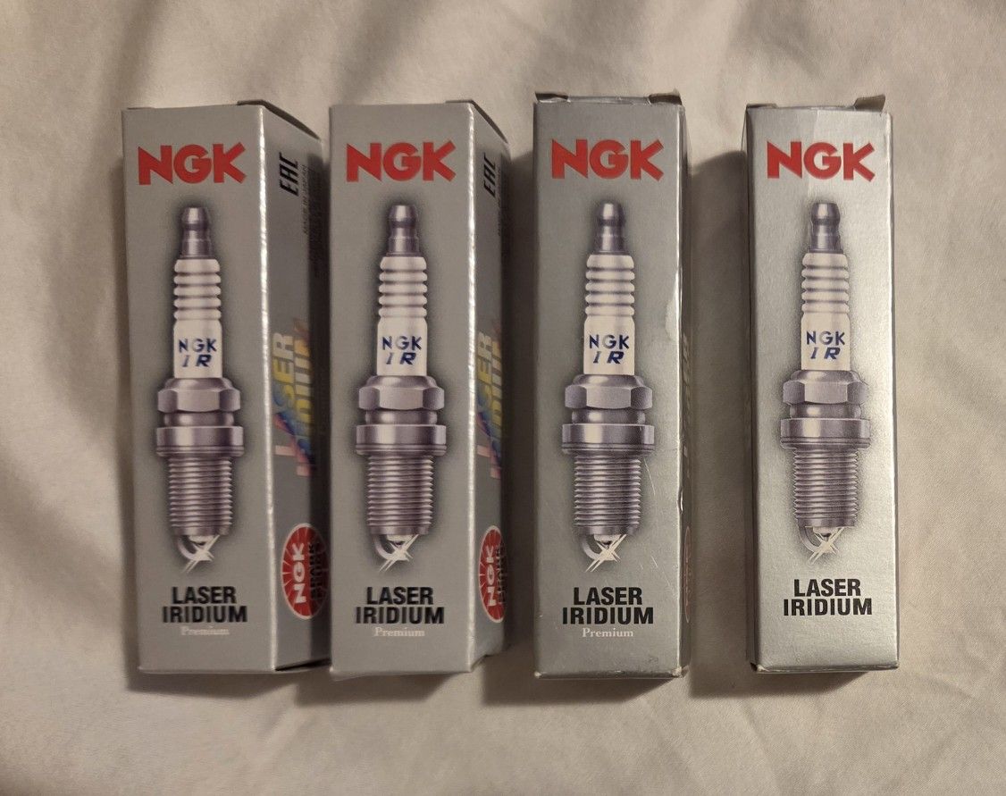 NGK 1402 Laser Iridium Spark Plugs SILKR8A-S Acura RDX Set of 4