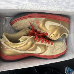 Nike SB “Money Cat Lows” Size 12 