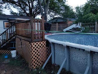 30'x 16' x 4' above ground Pool no liner w/Deck