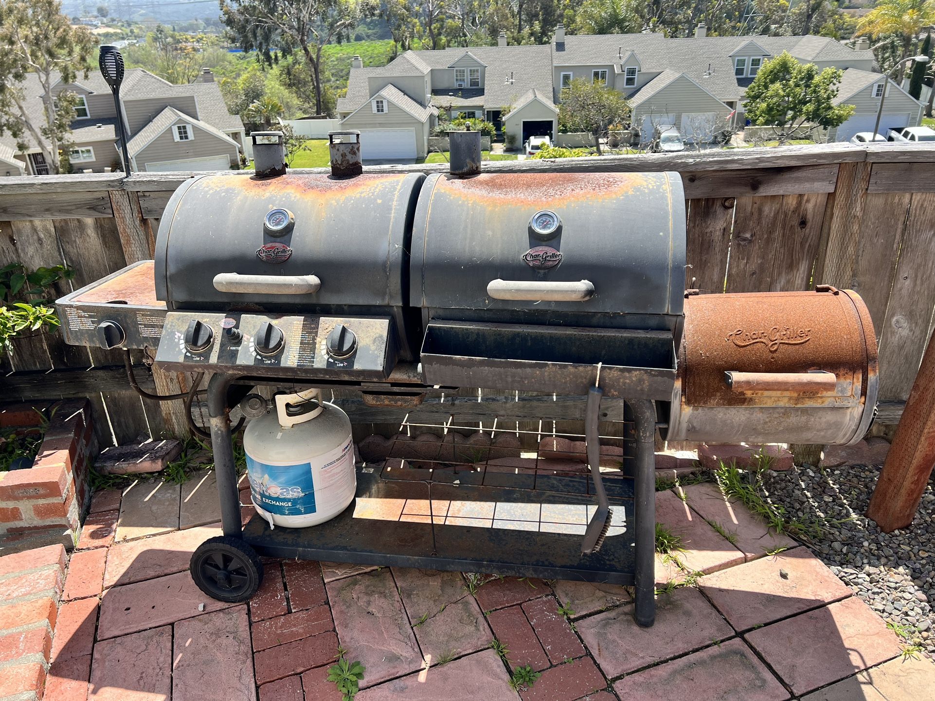 FREE Propane/Charcoal Grille With Smoker And Single Burner for Sale in