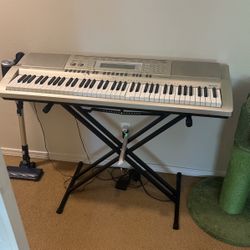 Casio WK-200 Keyboard