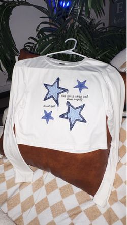 SHEIN White Star Graphic Crop Long Sleeve Top