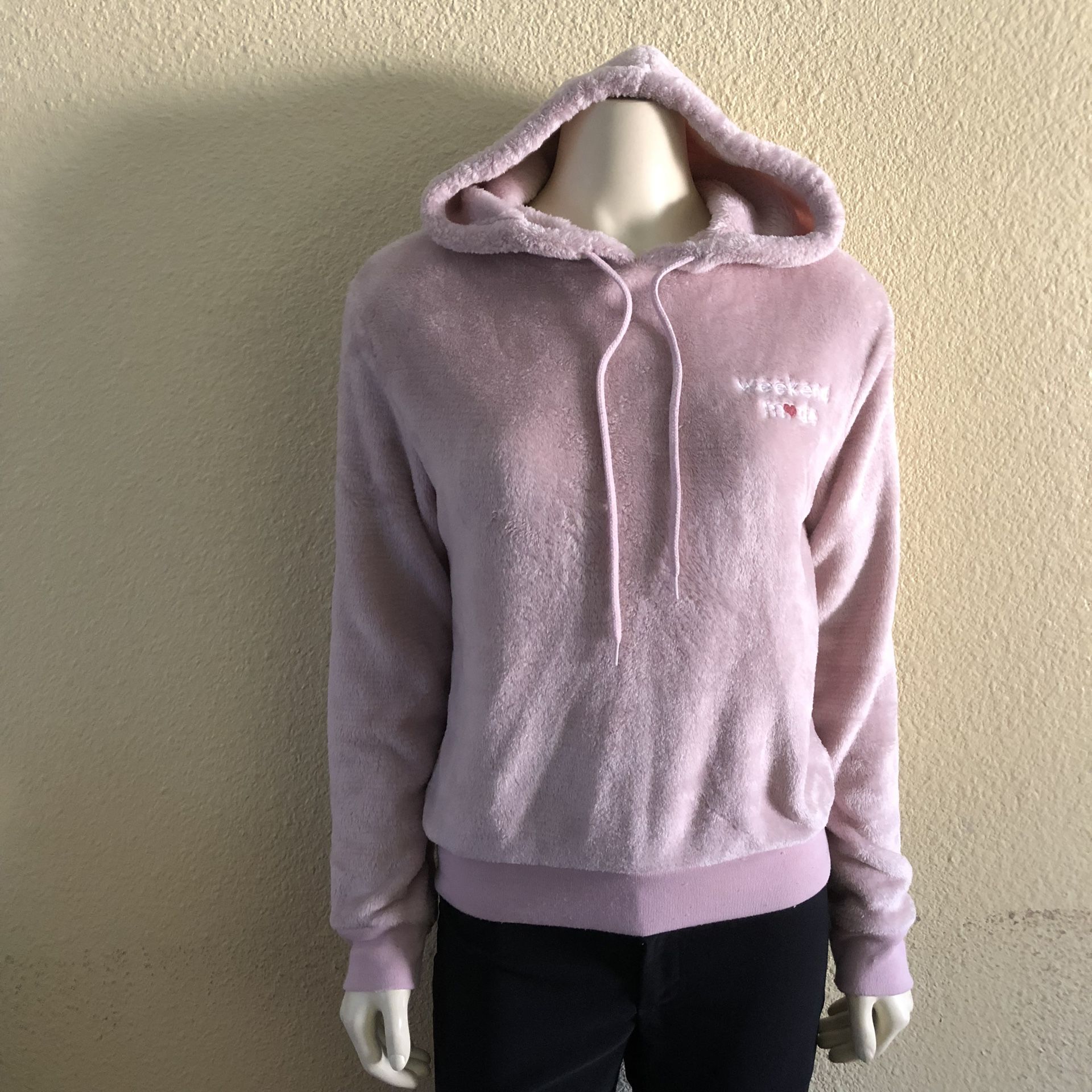 Cold Crush Fuzzy Weekend Mode Hoodie Size S