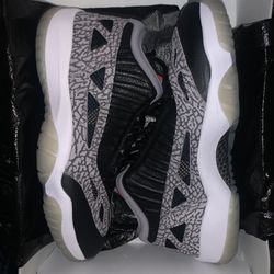 Air Jordan 11 Retro IE