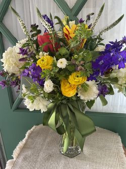 More Beautiful Spring Bouquets !🌷🌿