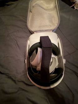 Oculus Quest 2 VR Bundle