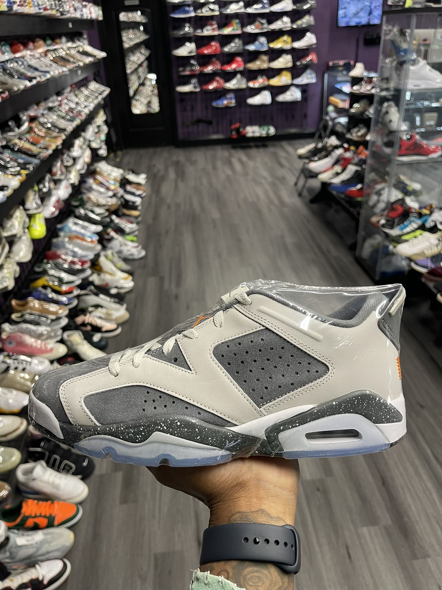 2023 Air Jordan Retro Low “PSG”