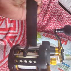 Penn  Phantom  25 Set Up Only Used Twice  Its On A Penn Rampage  Rode Only  Used Twice  The Set Up Its In Nice Condition  And Dam Near New