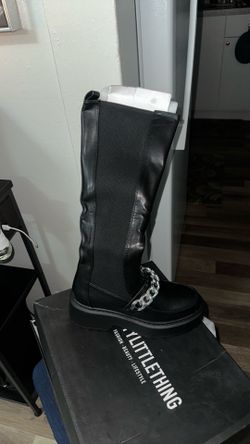 Black boots