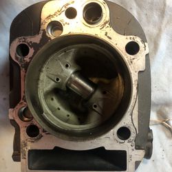 2004-2016 Yamaha V-star 650 Cylinder head with piston