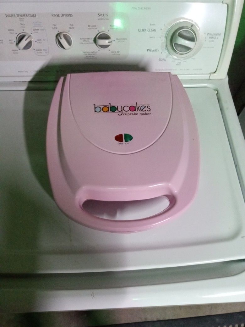 Baby Cakes Cupcake Maker