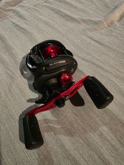 Abu Garcia black max baitcaster