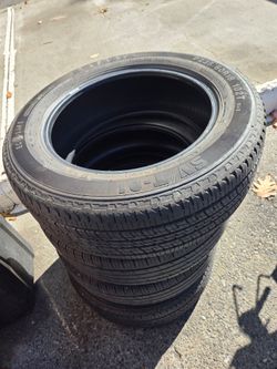 235/60R18