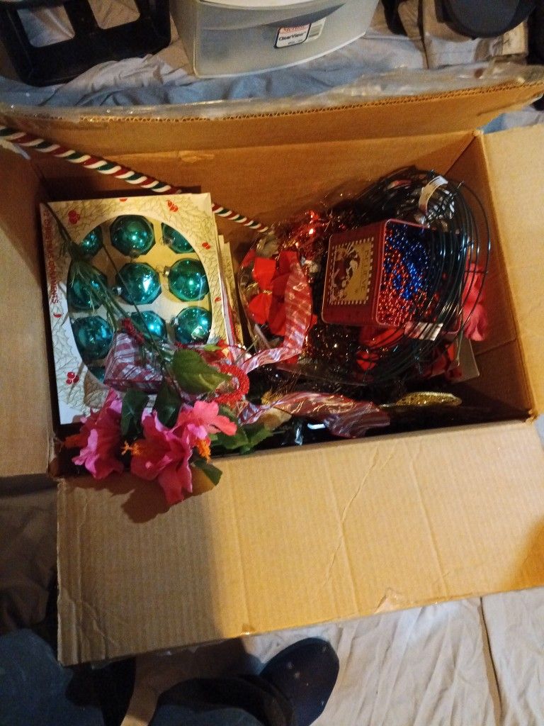 Random Christmas Decorations