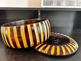 Roti or tortilla wood warmer container
