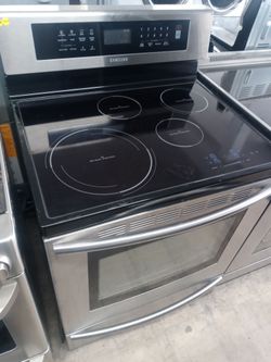 Samsung stainless steel induction glass-top stove - Free delivery