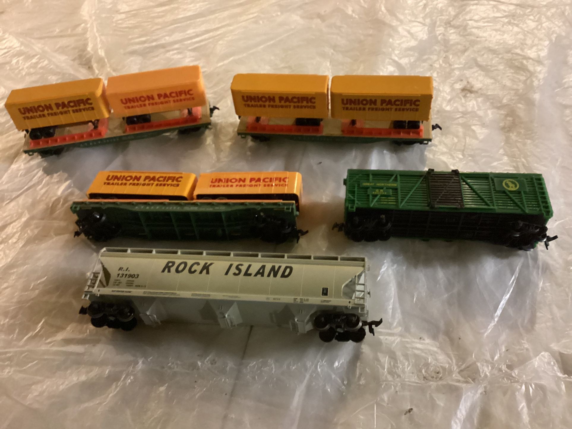HO Cars. $5 Ea. Also Have Cars @$8 Ea.