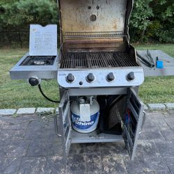 Charbroil Grill