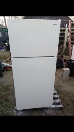 Amana fridge 4 sale