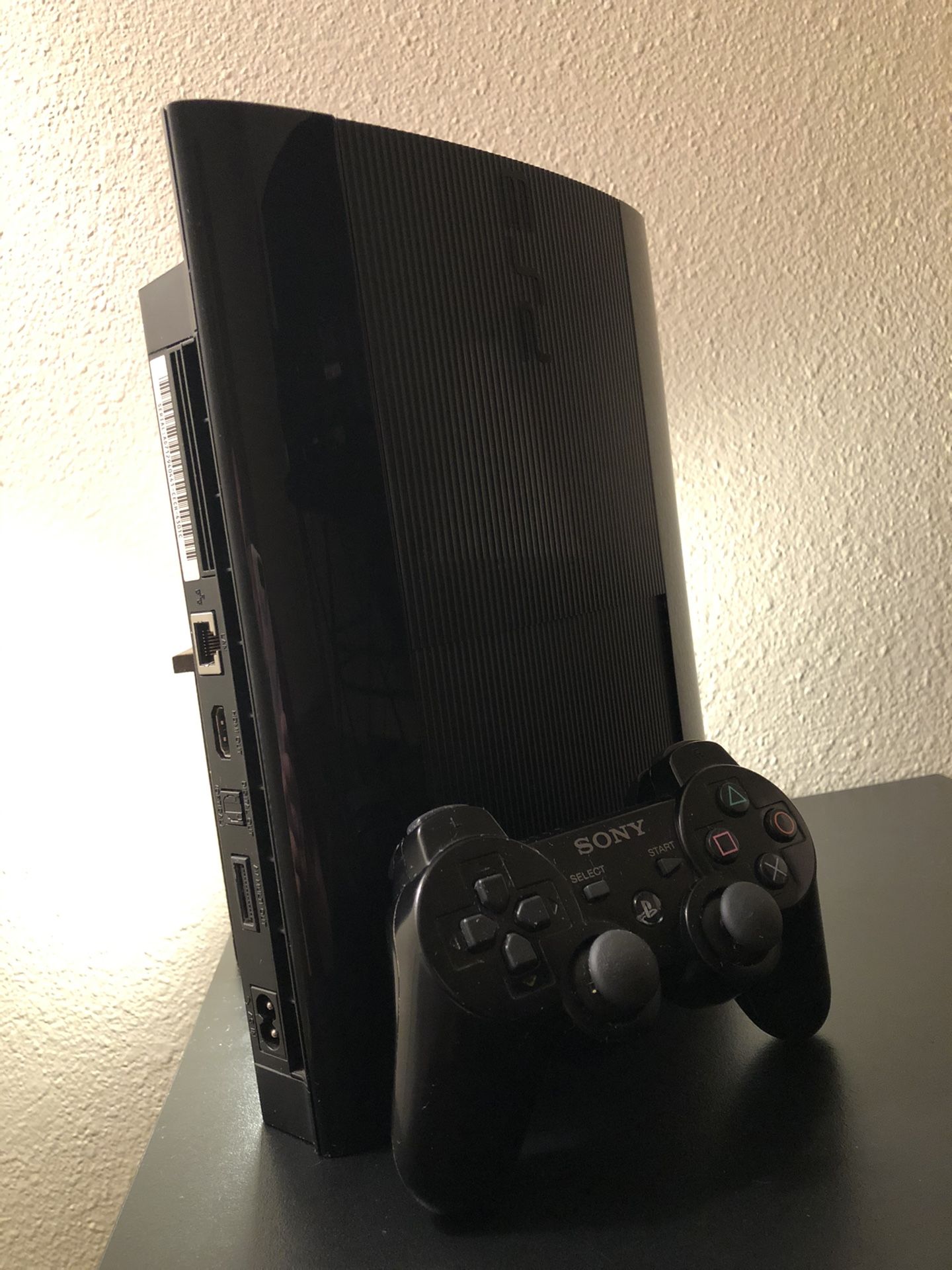 PS3 SUPER SLIM 500GB with controller