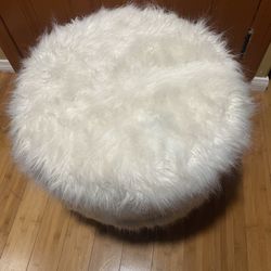 Radovre hairpin ottoman faux fur used