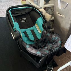 Evenflo Car seat 